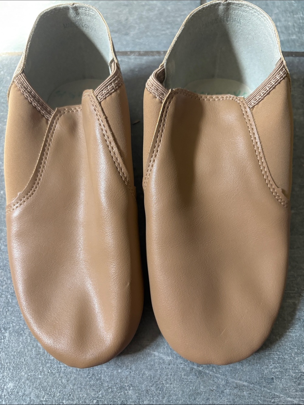 Kids Slip-On Dance Shoes - Tan. Size 5